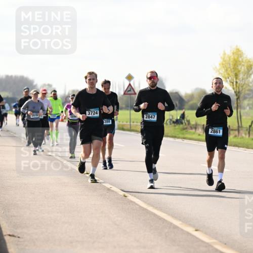 12.04.2026 - 45. Internationalen Wilhelmsburger Insellauf Dr. Thomas Lammeyer http://msf.ph/oto/9446440 12.04.2026 10:26:41 Laufen 3916, 4896, 3724, 388, 2847, 2861 meine-sportfotos.de