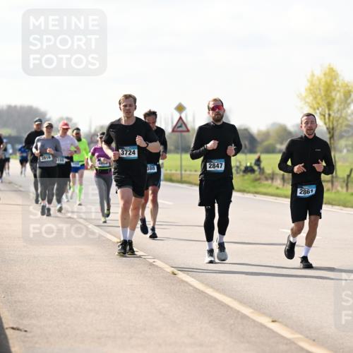 12.04.2026 - 45. Internationalen Wilhelmsburger Insellauf Dr. Thomas Lammeyer http://msf.ph/oto/9446441 12.04.2026 10:26:41 Laufen 3916, 155, 4850, 3724, 388, 2847, 2861 meine-sportfotos.de