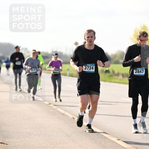12.04.2026 - 45. Internationalen Wilhelmsburger Insellauf Dr. Thomas Lammeyer http://msf.ph/oto/9446456 12.04.2026 10:26:43 Laufen 3724, 2847 meine-sportfotos.de