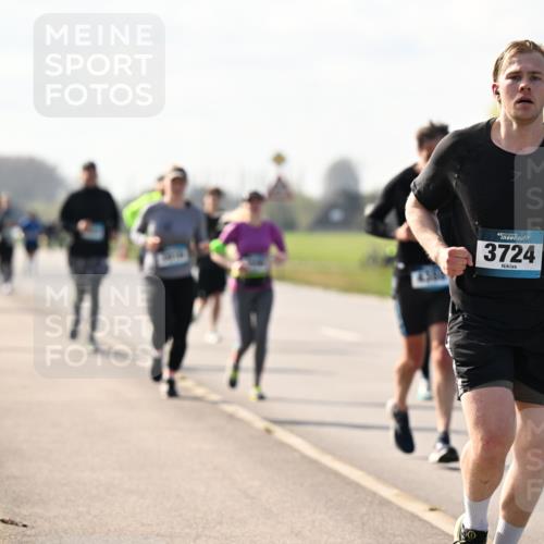 12.04.2026 - 45. Internationalen Wilhelmsburger Insellauf Dr. Thomas Lammeyer http://msf.ph/oto/9446465 12.04.2026 10:26:45 Laufen 3724 meine-sportfotos.de