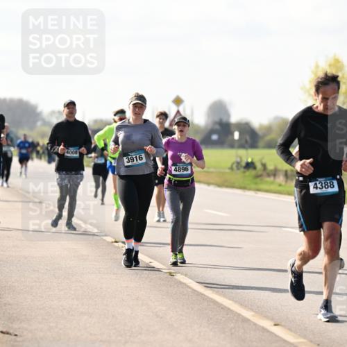 12.04.2026 - 45. Internationalen Wilhelmsburger Insellauf Dr. Thomas Lammeyer http://msf.ph/oto/9446470 12.04.2026 10:26:46 Laufen 3577, 4008, 3916, 4896, 4388 meine-sportfotos.de