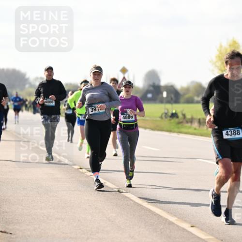 12.04.2026 - 45. Internationalen Wilhelmsburger Insellauf Dr. Thomas Lammeyer http://msf.ph/oto/9446471 12.04.2026 10:26:46 Laufen 3577, 4008, 397, 4896, 4388 meine-sportfotos.de