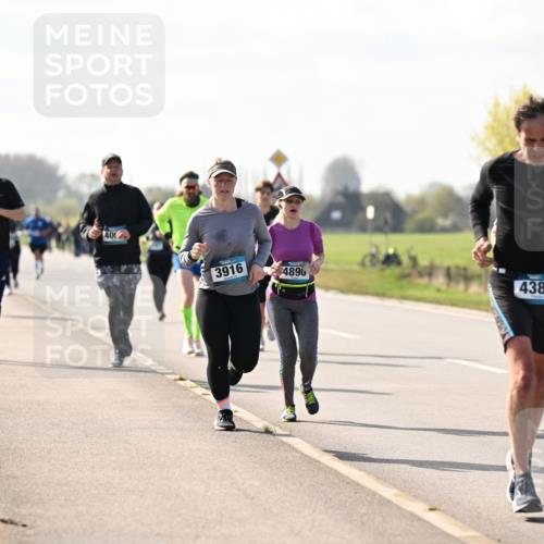 12.04.2026 - 45. Internationalen Wilhelmsburger Insellauf Dr. Thomas Lammeyer http://msf.ph/oto/9446472 12.04.2026 10:26:46 Laufen 3577, 3916, 4896, 4388 meine-sportfotos.de