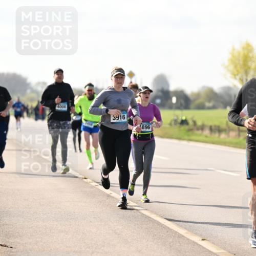 12.04.2026 - 45. Internationalen Wilhelmsburger Insellauf Dr. Thomas Lammeyer http://msf.ph/oto/9446474 12.04.2026 10:26:46 Laufen 3577, 4008, 3916, 4896, 4388 meine-sportfotos.de