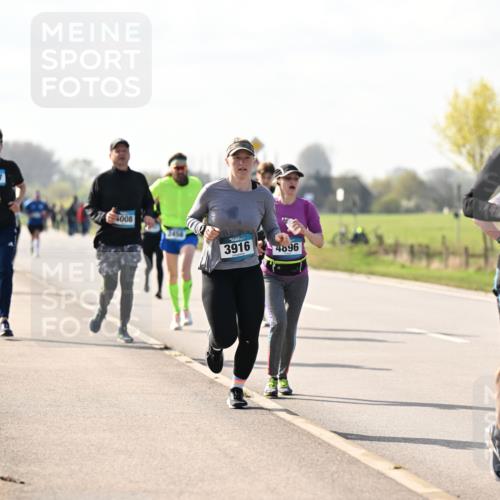 12.04.2026 - 45. Internationalen Wilhelmsburger Insellauf Dr. Thomas Lammeyer http://msf.ph/oto/9446475 12.04.2026 10:26:46 Laufen 3577, 3916, 4896, 4388 meine-sportfotos.de