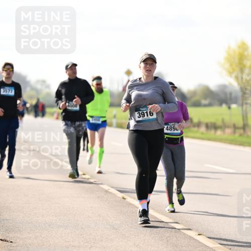 12.04.2026 - 45. Internationalen Wilhelmsburger Insellauf Dr. Thomas Lammeyer http://msf.ph/oto/9446482 12.04.2026 10:26:47 Laufen 3577, 6466, 3916, 489 meine-sportfotos.de