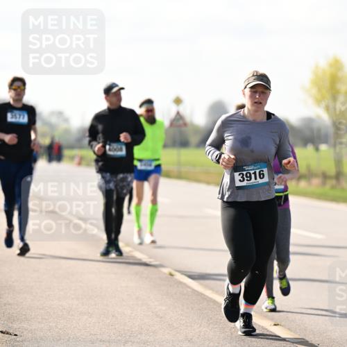 12.04.2026 - 45. Internationalen Wilhelmsburger Insellauf Dr. Thomas Lammeyer http://msf.ph/oto/9446487 12.04.2026 10:26:48 Laufen 3977, 3916 meine-sportfotos.de
