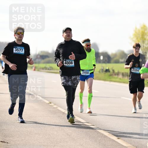 12.04.2026 - 45. Internationalen Wilhelmsburger Insellauf Dr. Thomas Lammeyer http://msf.ph/oto/9446494 12.04.2026 10:26:49 Laufen 3577, 4008, 2458, 2324, 4896 meine-sportfotos.de