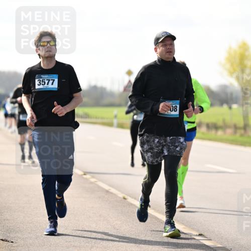 12.04.2026 - 45. Internationalen Wilhelmsburger Insellauf Dr. Thomas Lammeyer http://msf.ph/oto/9446501 12.04.2026 10:26:51 Laufen 3577, 08, 2324 meine-sportfotos.de