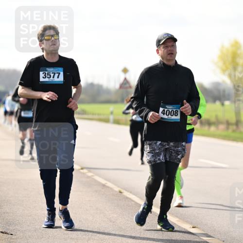 12.04.2026 - 45. Internationalen Wilhelmsburger Insellauf Dr. Thomas Lammeyer http://msf.ph/oto/9446502 12.04.2026 10:26:51 Laufen 3577, 4008, 2324 meine-sportfotos.de