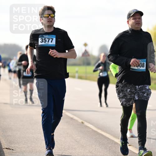 12.04.2026 - 45. Internationalen Wilhelmsburger Insellauf Dr. Thomas Lammeyer http://msf.ph/oto/9446506 12.04.2026 10:26:51 Laufen 4, 3577, 08 meine-sportfotos.de