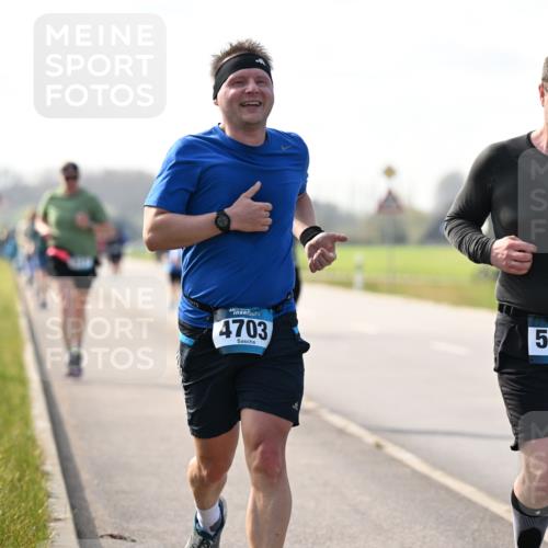 12.04.2026 - 45. Internationalen Wilhelmsburger Insellauf Dr. Thomas Lammeyer http://msf.ph/oto/9446537 12.04.2026 10:26:57 Laufen 45, 4703, 5557 meine-sportfotos.de