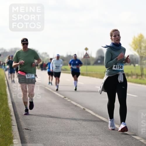 12.04.2026 - 45. Internationalen Wilhelmsburger Insellauf Dr. Thomas Lammeyer http://msf.ph/oto/9446555 12.04.2026 10:27:01 Laufen 3727, 4158 meine-sportfotos.de