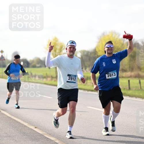 12.04.2026 - 45. Internationalen Wilhelmsburger Insellauf Dr. Thomas Lammeyer http://msf.ph/oto/9446584 12.04.2026 10:27:08 Laufen 2912, 81, 2913 meine-sportfotos.de