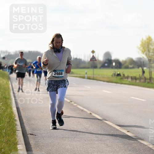 12.04.2026 - 45. Internationalen Wilhelmsburger Insellauf Dr. Thomas Lammeyer http://msf.ph/oto/9446595 12.04.2026 10:27:15 Laufen 2988 meine-sportfotos.de