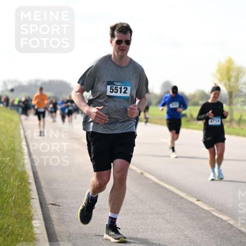 12.04.2026 - 45. Internationalen Wilhelmsburger Insellauf Dr. Thomas Lammeyer http://msf.ph/oto/9446626 12.04.2026 10:27:23 Laufen 5512, 4714 meine-sportfotos.de