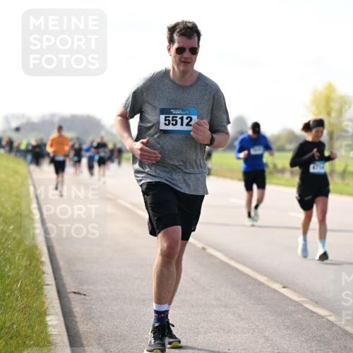 12.04.2026 - 45. Internationalen Wilhelmsburger Insellauf Dr. Thomas Lammeyer http://msf.ph/oto/9446627 12.04.2026 10:27:23 Laufen 7, 5512 meine-sportfotos.de