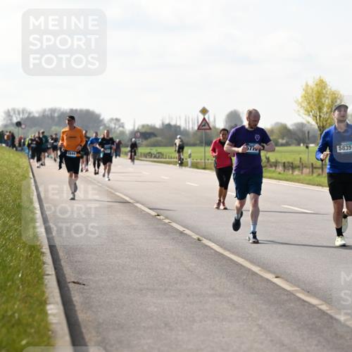 12.04.2026 - 45. Internationalen Wilhelmsburger Insellauf Dr. Thomas Lammeyer http://msf.ph/oto/9446636 12.04.2026 10:27:25 Laufen 5775, 5835, 5844 meine-sportfotos.de