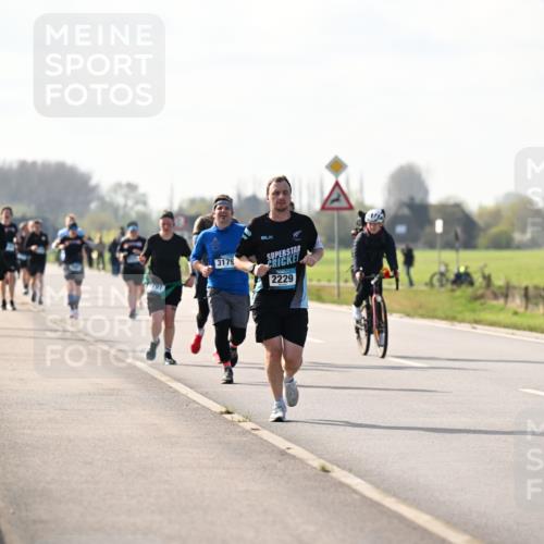 12.04.2026 - 45. Internationalen Wilhelmsburger Insellauf Dr. Thomas Lammeyer http://msf.ph/oto/9446662 12.04.2026 10:27:35 Laufen 3179, 2229 meine-sportfotos.de