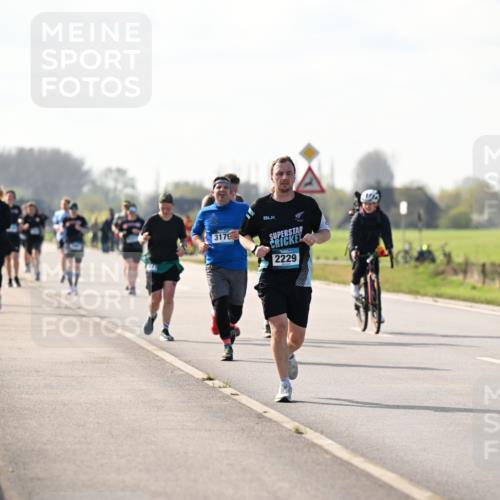 12.04.2026 - 45. Internationalen Wilhelmsburger Insellauf Dr. Thomas Lammeyer http://msf.ph/oto/9446667 12.04.2026 10:27:36 Laufen 3179, 2229 meine-sportfotos.de