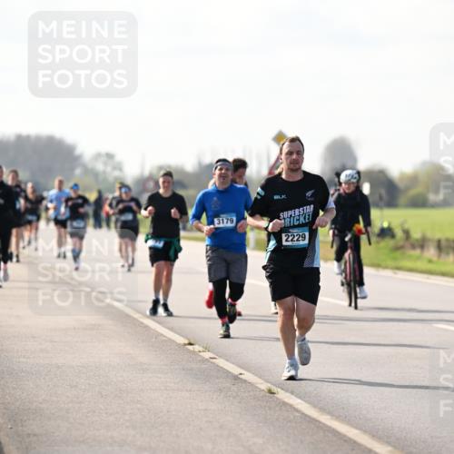 12.04.2026 - 45. Internationalen Wilhelmsburger Insellauf Dr. Thomas Lammeyer http://msf.ph/oto/9446671 12.04.2026 10:27:37 Laufen 3179, 2229 meine-sportfotos.de