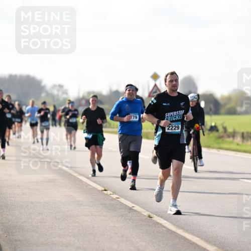 12.04.2026 - 45. Internationalen Wilhelmsburger Insellauf Dr. Thomas Lammeyer http://msf.ph/oto/9446673 12.04.2026 10:27:37 Laufen 79, 2229 meine-sportfotos.de