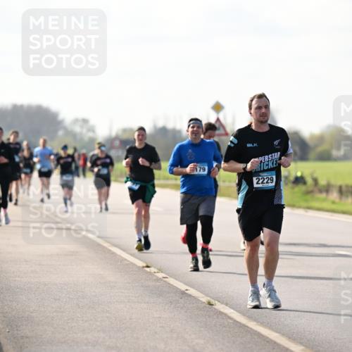 12.04.2026 - 45. Internationalen Wilhelmsburger Insellauf Dr. Thomas Lammeyer http://msf.ph/oto/9446677 12.04.2026 10:27:37 Laufen 179, 2229 meine-sportfotos.de
