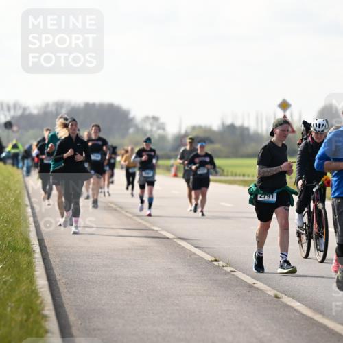 12.04.2026 - 45. Internationalen Wilhelmsburger Insellauf Dr. Thomas Lammeyer http://msf.ph/oto/9446691 12.04.2026 10:27:40 Laufen 2791, 179, 3997 meine-sportfotos.de