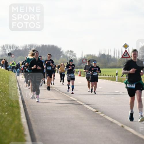 12.04.2026 - 45. Internationalen Wilhelmsburger Insellauf Dr. Thomas Lammeyer http://msf.ph/oto/9446692 12.04.2026 10:27:40 Laufen 2744, 2067, 4321 meine-sportfotos.de