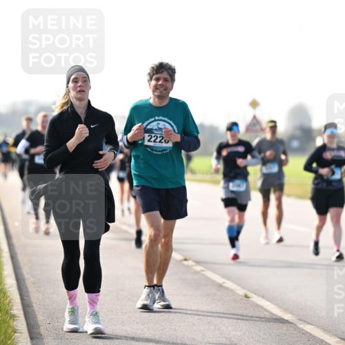 12.04.2026 - 45. Internationalen Wilhelmsburger Insellauf Dr. Thomas Lammeyer http://msf.ph/oto/9446708 12.04.2026 10:27:46 Laufen 222 meine-sportfotos.de