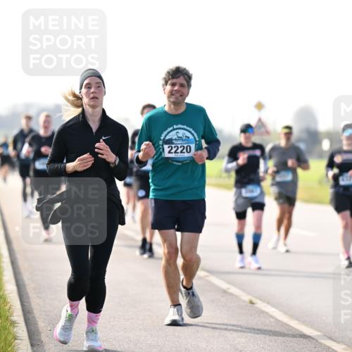 12.04.2026 - 45. Internationalen Wilhelmsburger Insellauf Dr. Thomas Lammeyer http://msf.ph/oto/9446710 12.04.2026 10:27:47 Laufen 2220 meine-sportfotos.de