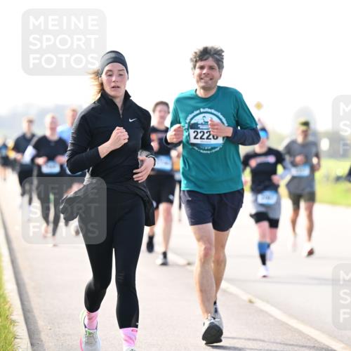 12.04.2026 - 45. Internationalen Wilhelmsburger Insellauf Dr. Thomas Lammeyer http://msf.ph/oto/9446714 12.04.2026 10:27:47 Laufen 2226 meine-sportfotos.de