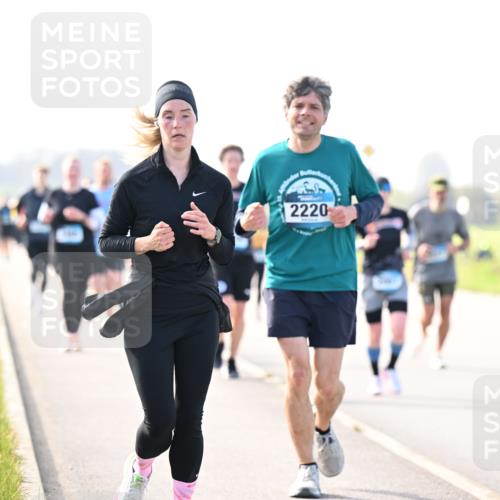 12.04.2026 - 45. Internationalen Wilhelmsburger Insellauf Dr. Thomas Lammeyer http://msf.ph/oto/9446715 12.04.2026 10:27:47 Laufen 2220 meine-sportfotos.de