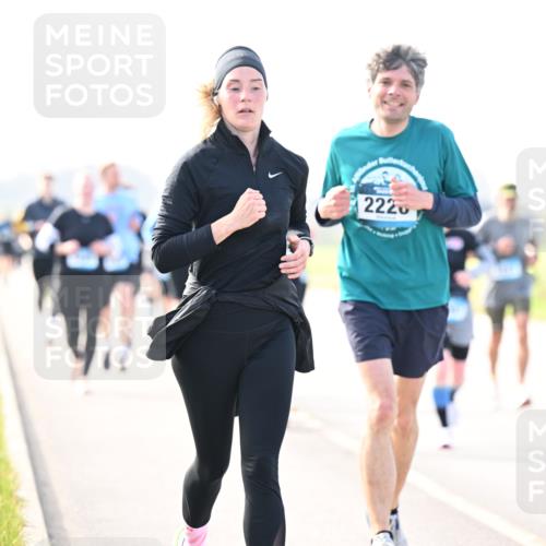 12.04.2026 - 45. Internationalen Wilhelmsburger Insellauf Dr. Thomas Lammeyer http://msf.ph/oto/9446719 12.04.2026 10:27:48 Laufen 2220 meine-sportfotos.de