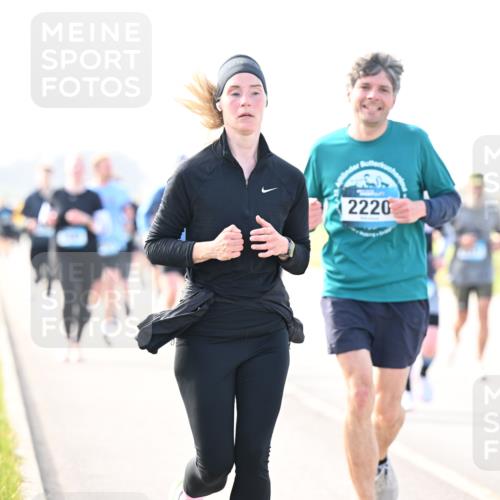 12.04.2026 - 45. Internationalen Wilhelmsburger Insellauf Dr. Thomas Lammeyer http://msf.ph/oto/9446720 12.04.2026 10:27:48 Laufen 2220 meine-sportfotos.de