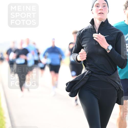 12.04.2026 - 45. Internationalen Wilhelmsburger Insellauf Dr. Thomas Lammeyer http://msf.ph/oto/9446722 12.04.2026 10:27:49 Laufen 2220 meine-sportfotos.de