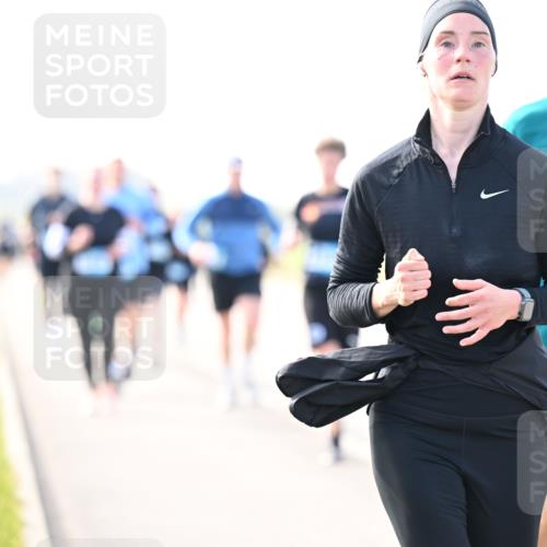 12.04.2026 - 45. Internationalen Wilhelmsburger Insellauf Dr. Thomas Lammeyer http://msf.ph/oto/9446723 12.04.2026 10:27:49 Laufen 2220 meine-sportfotos.de