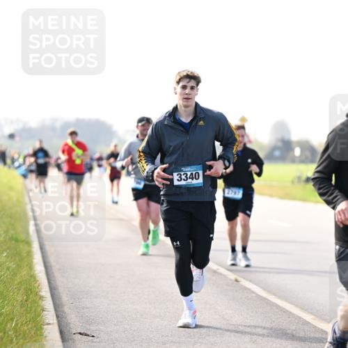 12.04.2026 - 45. Internationalen Wilhelmsburger Insellauf Dr. Thomas Lammeyer http://msf.ph/oto/9446760 12.04.2026 10:27:56 Laufen 3340, 2797, 4352 meine-sportfotos.de