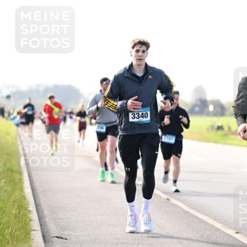 12.04.2026 - 45. Internationalen Wilhelmsburger Insellauf Dr. Thomas Lammeyer http://msf.ph/oto/9446761 12.04.2026 10:27:57 Laufen 3340, 4352 meine-sportfotos.de