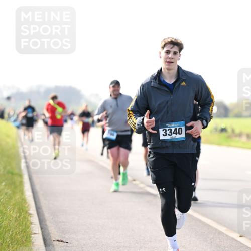 12.04.2026 - 45. Internationalen Wilhelmsburger Insellauf Dr. Thomas Lammeyer http://msf.ph/oto/9446766 12.04.2026 10:27:57 Laufen 3340 meine-sportfotos.de