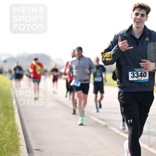 12.04.2026 - 45. Internationalen Wilhelmsburger Insellauf Dr. Thomas Lammeyer http://msf.ph/oto/9446769 12.04.2026 10:27:58 Laufen 45, 3340 meine-sportfotos.de