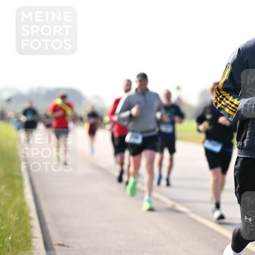 12.04.2026 - 45. Internationalen Wilhelmsburger Insellauf Dr. Thomas Lammeyer http://msf.ph/oto/9446772 12.04.2026 10:27:58 Laufen 3340 meine-sportfotos.de