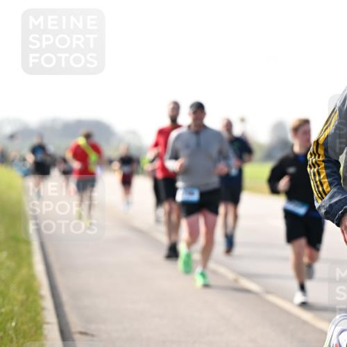 12.04.2026 - 45. Internationalen Wilhelmsburger Insellauf Dr. Thomas Lammeyer http://msf.ph/oto/9446773 12.04.2026 10:27:58 Laufen 45, 3340 meine-sportfotos.de