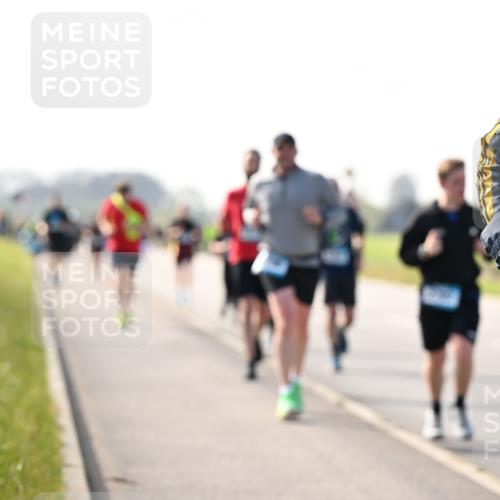 12.04.2026 - 45. Internationalen Wilhelmsburger Insellauf Dr. Thomas Lammeyer http://msf.ph/oto/9446774 12.04.2026 10:27:59 Laufen 33 meine-sportfotos.de