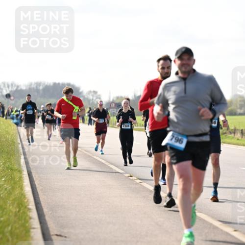 12.04.2026 - 45. Internationalen Wilhelmsburger Insellauf Dr. Thomas Lammeyer http://msf.ph/oto/9446785 12.04.2026 10:28:00 Laufen 9915, 2308, 796, 58 meine-sportfotos.de