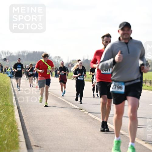 12.04.2026 - 45. Internationalen Wilhelmsburger Insellauf Dr. Thomas Lammeyer http://msf.ph/oto/9446787 12.04.2026 10:28:00 Laufen 2915, 2308, 796 meine-sportfotos.de