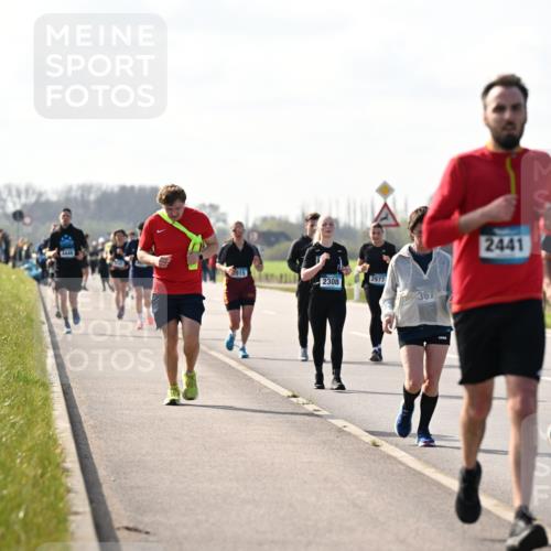 12.04.2026 - 45. Internationalen Wilhelmsburger Insellauf Dr. Thomas Lammeyer http://msf.ph/oto/9446794 12.04.2026 10:28:02 Laufen 2915, 2308, 2977, 367, 2441, 43, 1796 meine-sportfotos.de