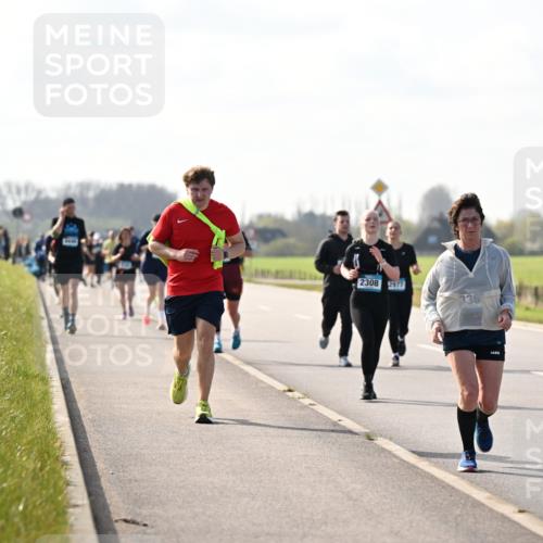 12.04.2026 - 45. Internationalen Wilhelmsburger Insellauf Dr. Thomas Lammeyer http://msf.ph/oto/9446799 12.04.2026 10:28:03 Laufen 2308, 977, 2441 meine-sportfotos.de