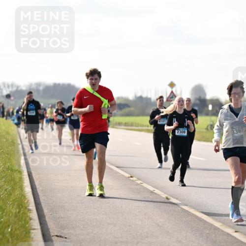 12.04.2026 - 45. Internationalen Wilhelmsburger Insellauf Dr. Thomas Lammeyer http://msf.ph/oto/9446803 12.04.2026 10:28:03 Laufen 4107, 2308, 3367 meine-sportfotos.de