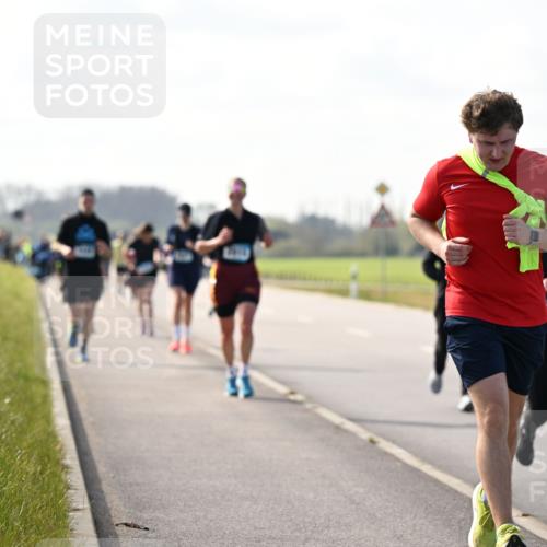 12.04.2026 - 45. Internationalen Wilhelmsburger Insellauf Dr. Thomas Lammeyer http://msf.ph/oto/9446819 12.04.2026 10:28:06 Laufen 2308 meine-sportfotos.de